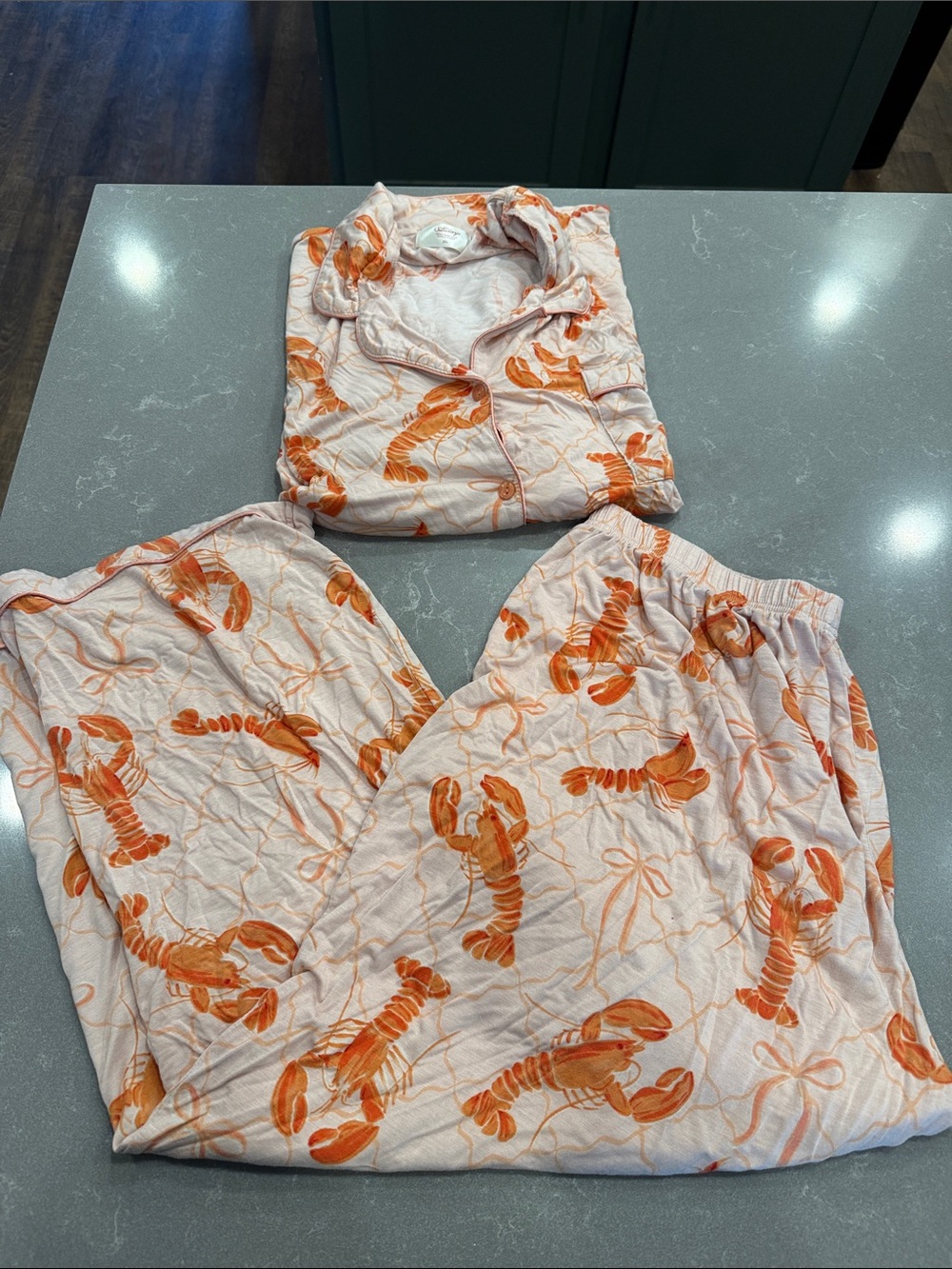 Women's Pink Lobster-Print Pajama Set - Lightweight Sleep Shirt & Pants